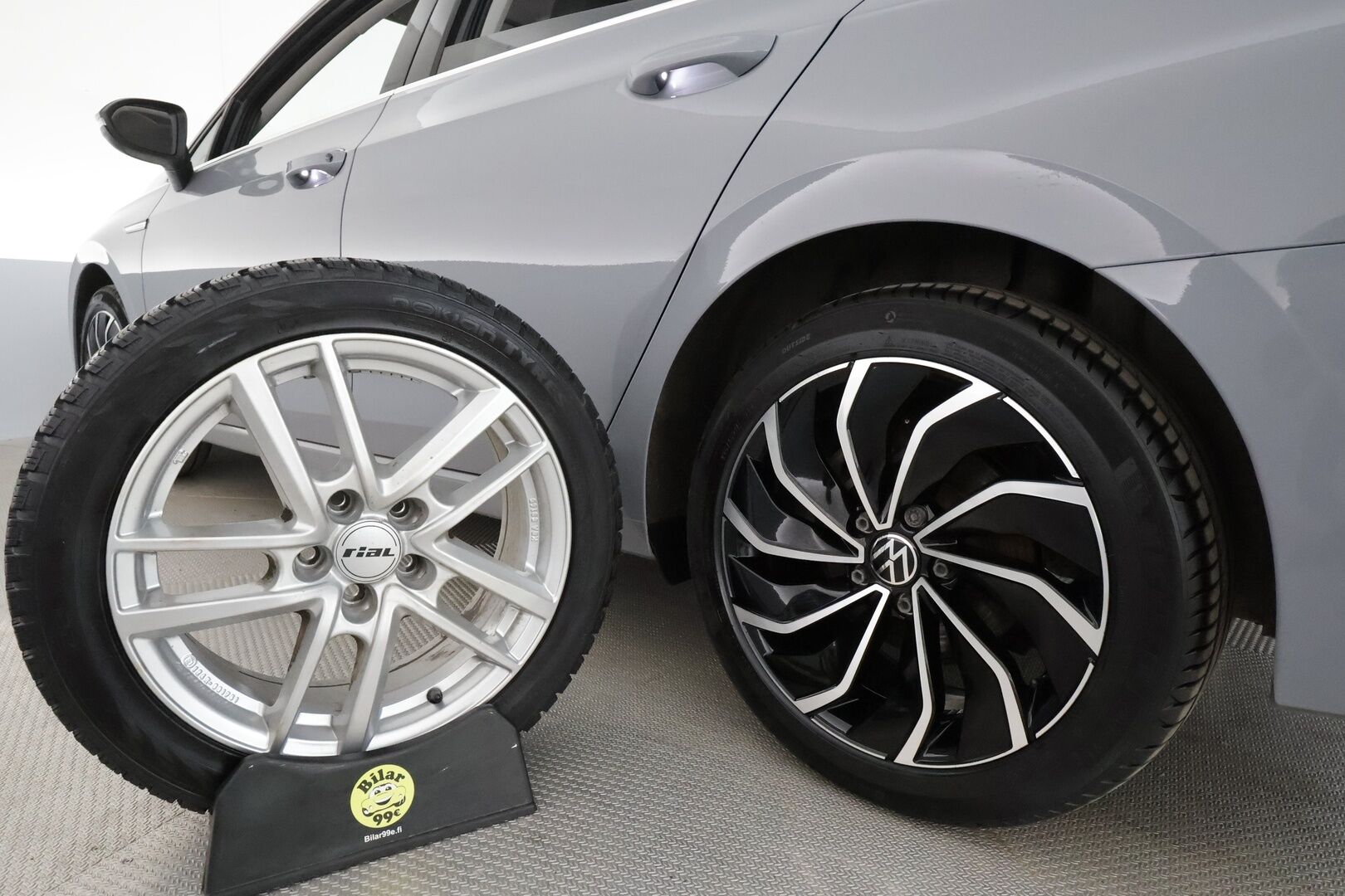 Volkswagen Golf 2022 Variant Style Business 1,5 eTSI 96 kW (MHEV) *Muistipenkki / Webasto / ACC / Digimittaristo / KeylessGo / Kamera* - Suomi-auto / Merkkihuollettu / Kahdet renkaat aluvanteilla / Viimeisin huolto 4/26 * - HULLUT AVAJAISHULINAT KORKOTARJOUS 3,29 %