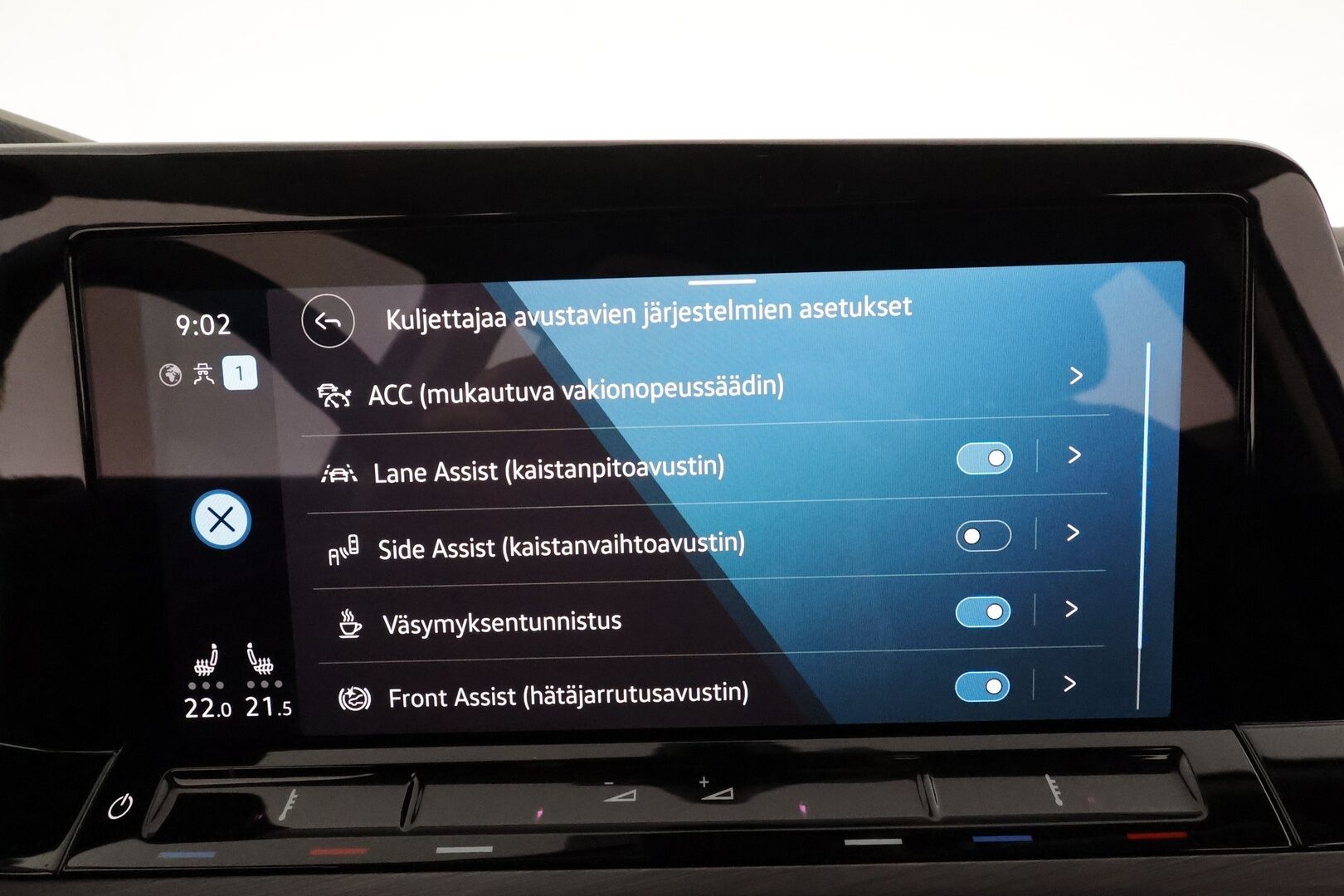 Volkswagen Golf 2022 Variant Style Business 1,5 eTSI 96 kW (MHEV) *Muistipenkki / Webasto / ACC / Digimittaristo / KeylessGo / Kamera* - 1.om Suom-auto / Merkkihuollettu / Kahdet renkaat aluvanteilla / Viimeisin huolto 2/25
