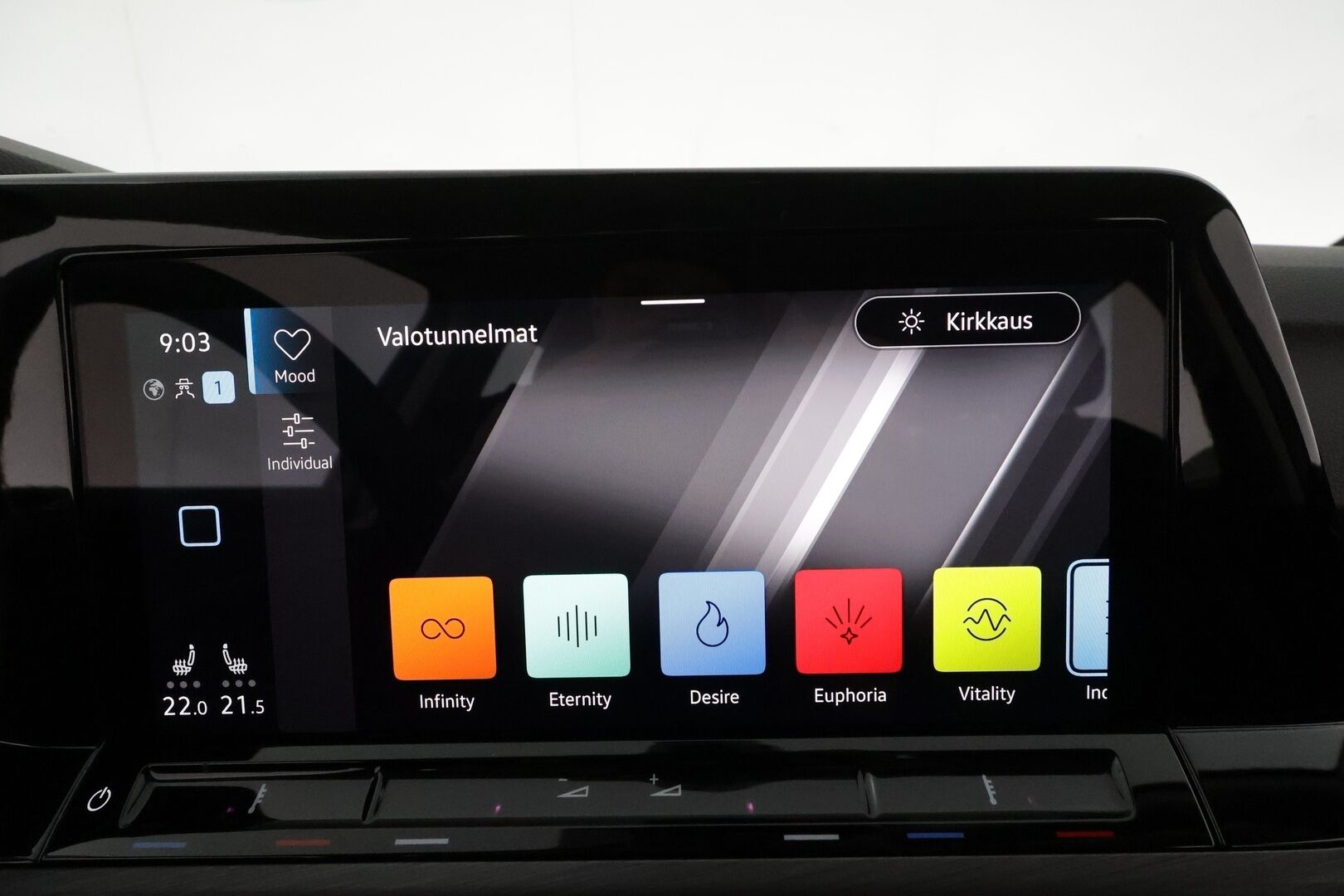 Volkswagen Golf 2022 Variant Style Business 1,5 eTSI 96 kW (MHEV) *Muistipenkki / Webasto / ACC / Digimittaristo / KeylessGo / Kamera* - Suomi-auto / Merkkihuollettu / Kahdet renkaat aluvanteilla / Viimeisin huolto 4/26 * - HULLUT AVAJAISHULINAT KORKOTARJOUS 3,29 %