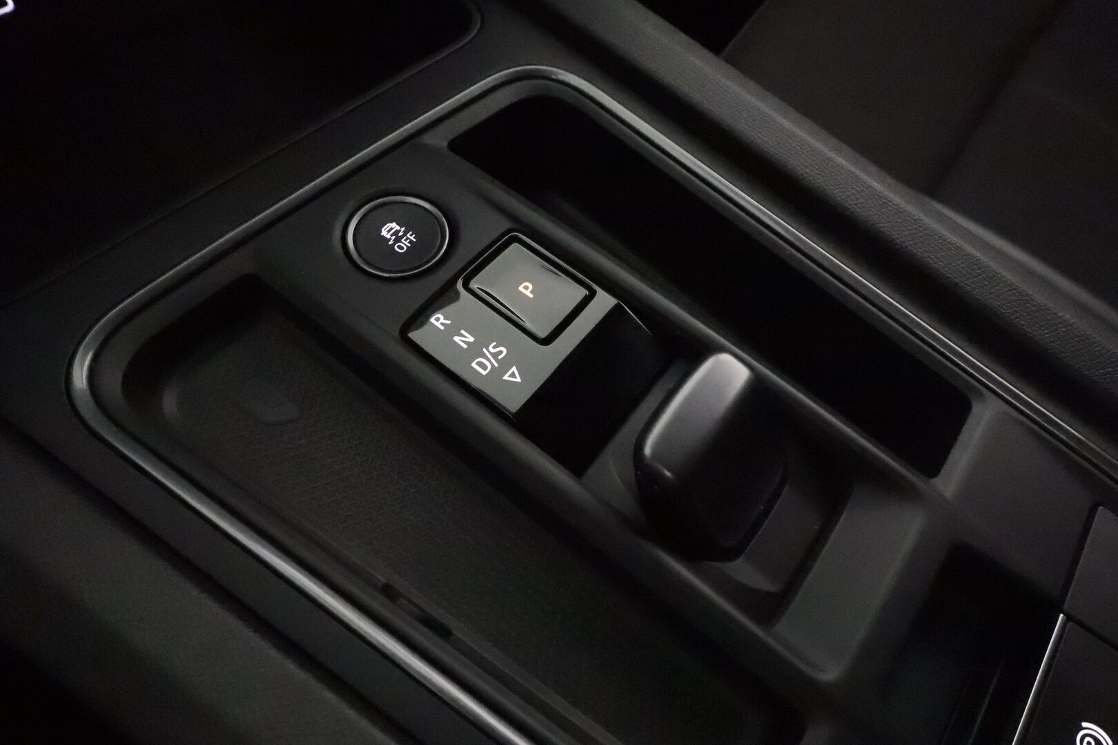 Cupra Formentor 2022 VZ 2,0 TSI 228 kW 4Drive DSG * Adapt.Vakkari / Digimittari / Sporttipenkit / Peruutuskamera / KeyLess - Suomi-auto / Merkkihuollettu / Cupra Bucket Seat Erikois-istuimet!