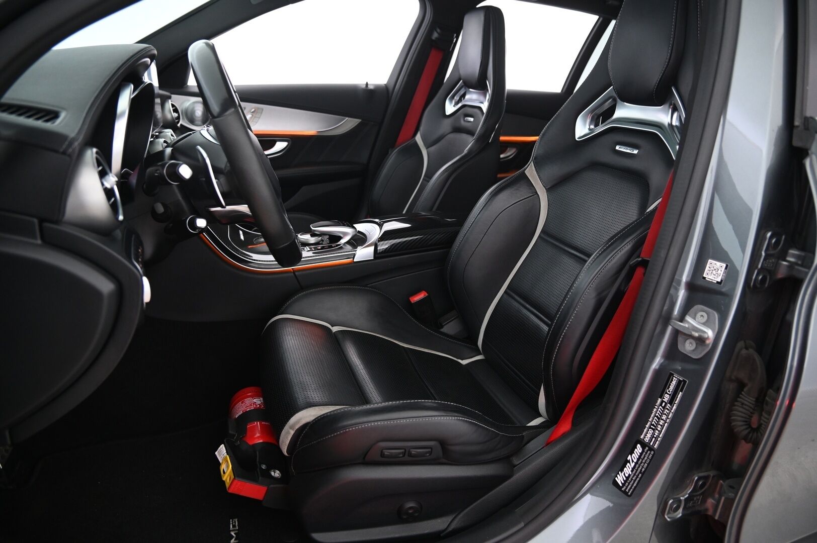MERCEDES-BENZ C 63 AMG 2016 4,0, Mercedes-AMG C 63 S - DTR+Q | Performance Penkit | Panorama | Burmester | HUD | BLISS | Navi | Performance Ratti | KeyLess | Muistit | 360 | IHC+ | Ambient | 2x renkaat&aluvantein