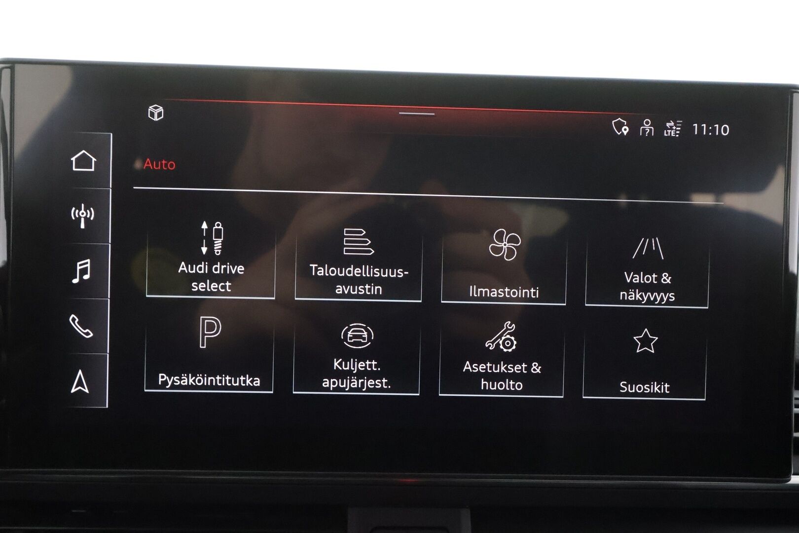 Audi A4 2022 Avant Business 40 TFSI 150 kW MHEV quattro S tronic - | ACC | Matrix | Koukku | Webasto | Digimittaristo | Facelift | S-line sisä | Puolinahat | P.kamera | 
