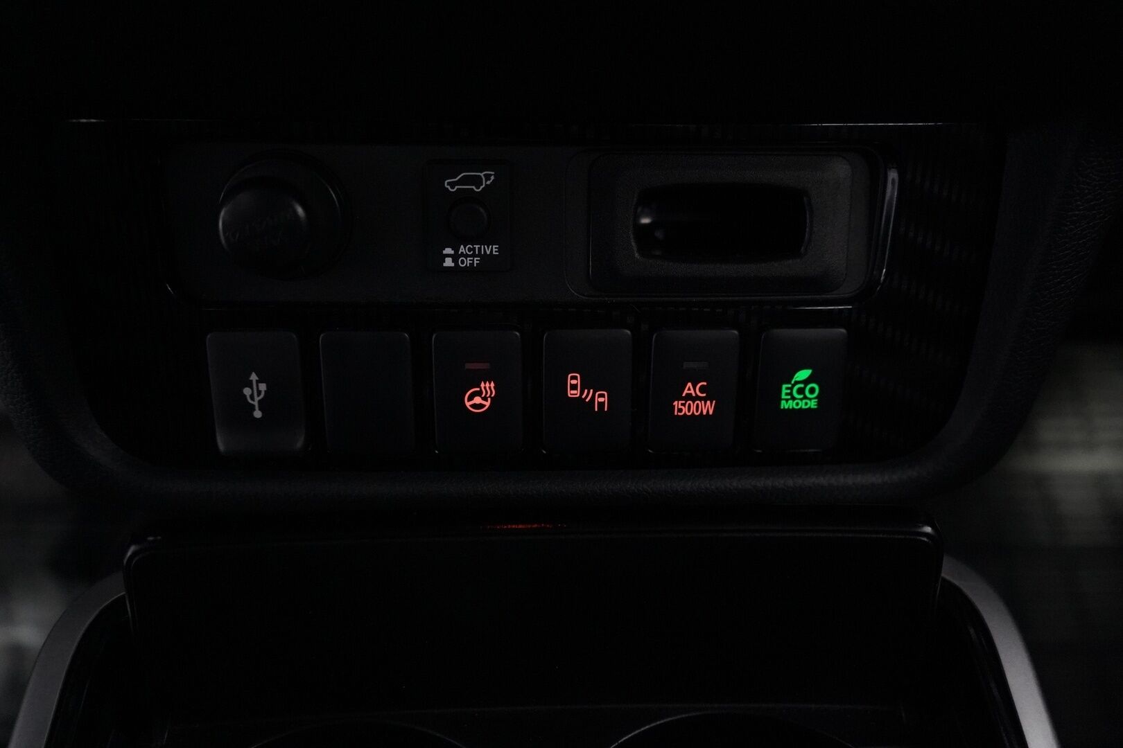 Mitsubishi OUTLANDER PHEV 2020 2.4 Instyle Navi 4WD - Timanttinahat | Remote Control | 360-Kamera | Koukku | Sähkökontti | Juuri huollettu