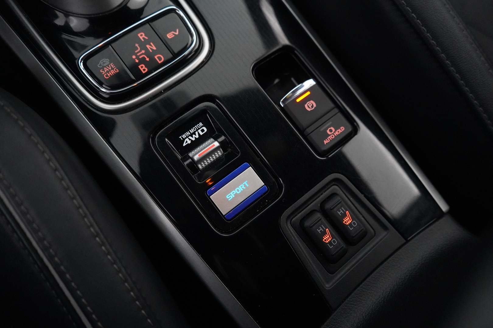 Mitsubishi OUTLANDER PHEV 2020 2.4 Instyle Navi 4WD - SOH 75% | Timanttinahat | Remote Control | 360-Kamera | Koukku | Sähkökontti | Juuri huollettu - KORKO VAIN 3,99 %