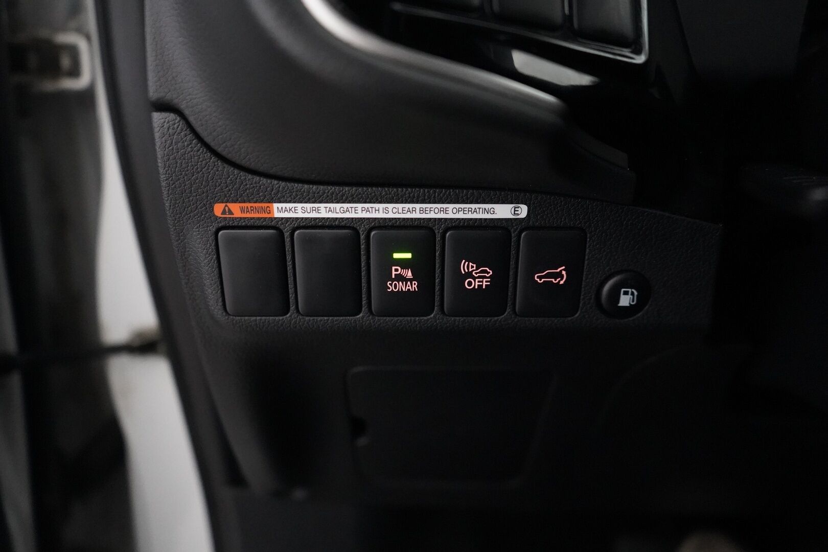 Mitsubishi OUTLANDER PHEV 2020 2.4 Instyle Navi 4WD - Timanttinahat | Remote Control | 360-Kamera | Koukku | Sähkökontti | Juuri huollettu