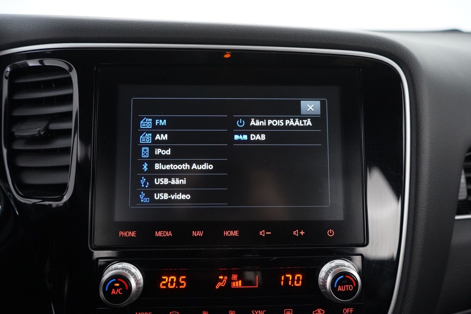 Mitsubishi OUTLANDER PHEV 2020 2.4 Instyle Navi 4WD - Timanttinahat | Remote Control | 360-Kamera | Koukku | Sähkökontti | Juuri huollettu