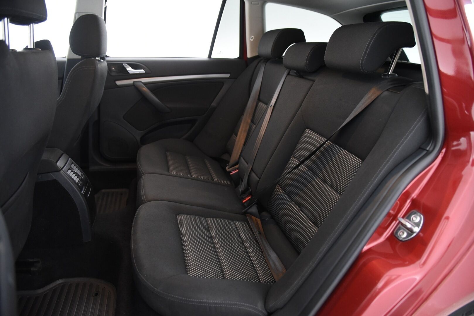 Skoda Octavia 2007 4D COMBI 1.6 / YritysOutlet - Myydään vain yrityksille - Suomi-Auto / Huoltokirja / Lohkolämmitin / 2x Skoda aluvanteet