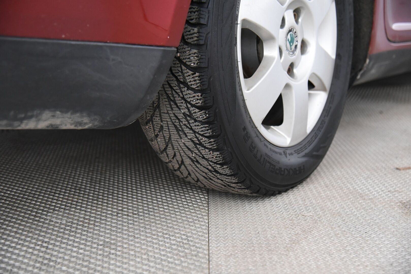 Skoda Octavia 2007 4D COMBI 1.6 / YritysOutlet - Myydään vain yrityksille - Suomi-Auto / Huoltokirja / Lohkolämmitin / 2x Skoda aluvanteet