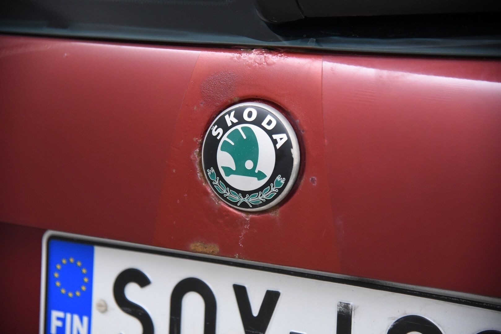 Skoda Octavia 2007 4D COMBI 1.6 / YritysOutlet - Myydään vain yrityksille - Suomi-Auto / Huoltokirja / Lohkolämmitin / 2x Skoda aluvanteet