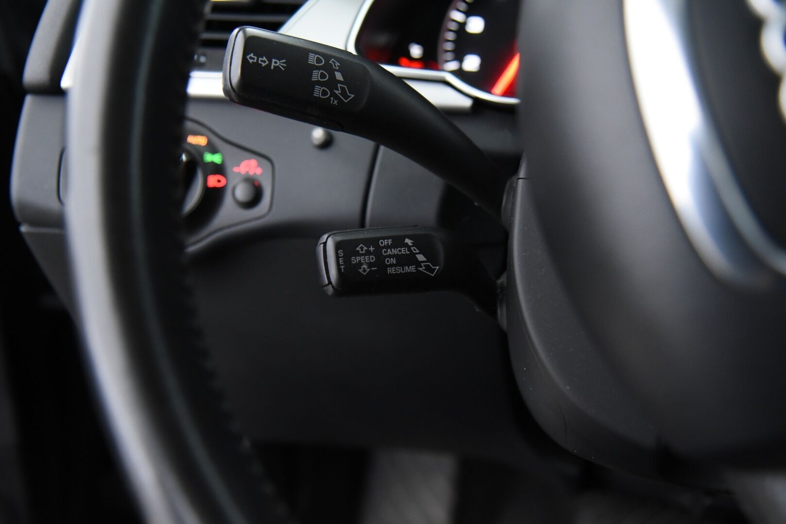 Audi A5 2010 Sportback Business 2,0 TFSI 155 kW quattro S tronic-autom. / YritysOutlet - Myydään vain yrityksille / - / Vakkari / Suomi-auto / Nahat / Sporttipenkit / Kunnon torseni! / Huoltokirja / Lohko+sisäp. / Bi-Xenon /