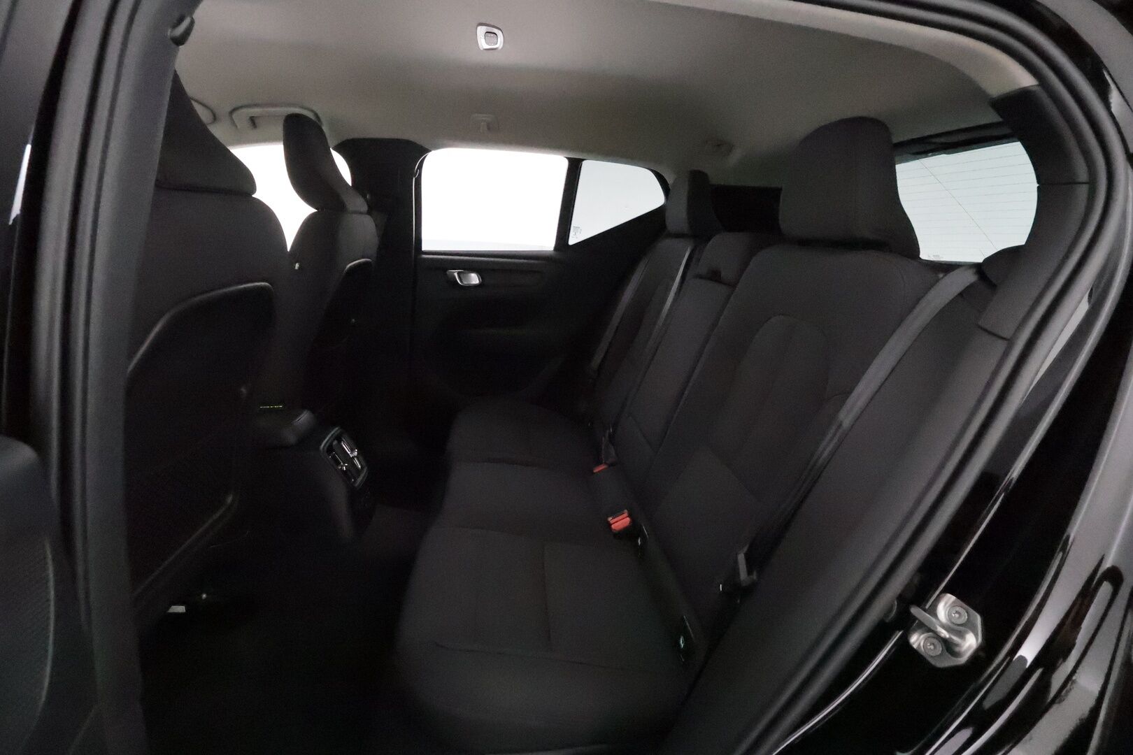 Volvo XC40 2021 T5 TwE Business Inscription Expression aut **Adapt.vakkari / Webasto / Full LED / P.kamera / H&K / Digimittaristo** - 1.Om Suomi-auto / Kahdet renkaat aluvanteilla / Penkinlämmittimet takana / Ratinlämmitin / Sähköluukku