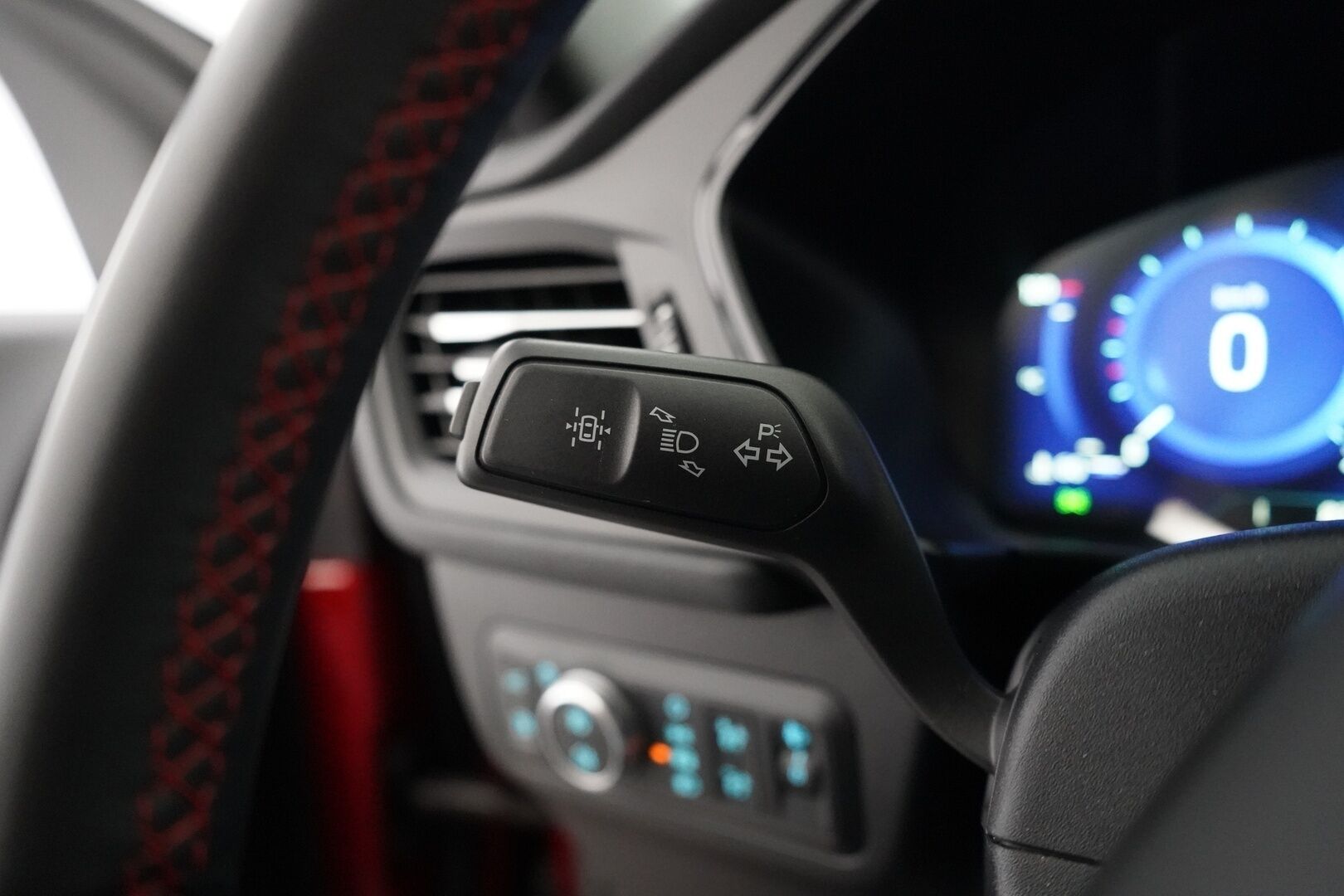 Ford Kuga 2021 2,5 (PHEV) 225hv CVT FWD ST-Line X * B&O / Navi / Tutkat / Ratinlämmitin / Koukku * - Suomi-auto / Kahdet alumiinivanteet / Merkkihuollettu / Seuraava katsastus 08/2027 - HULLUT AVAJAISHULINAT KORKOTARJOUS 3,29 %