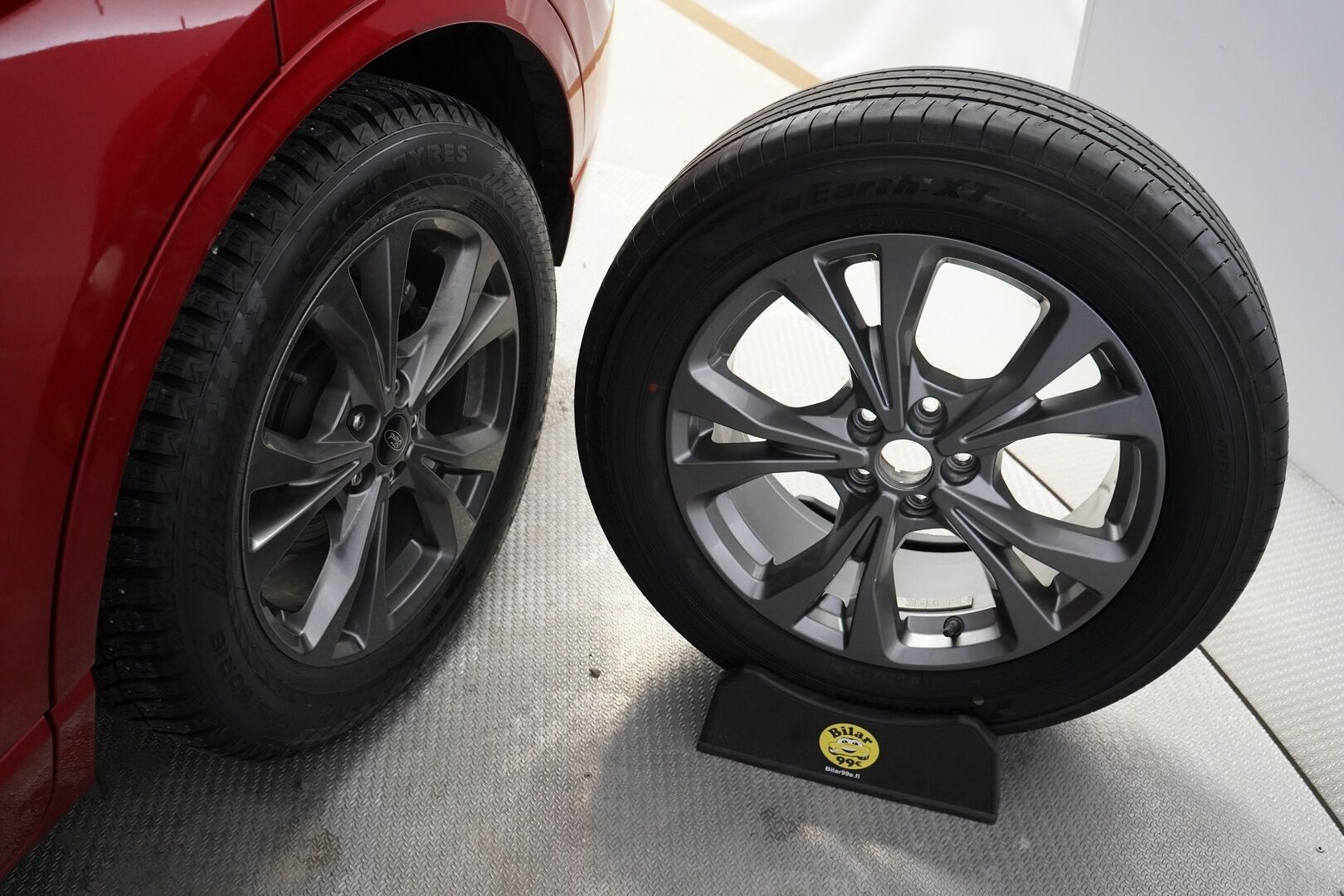 Ford Kuga 2021 2,5 (PHEV) 225hv CVT FWD ST-Line X *B&O / Navi / Tutkat / Koukku / Ratinlämmitin* - Suomi-auto / Kahdet alumiinivanteet / Merkkihuollettu