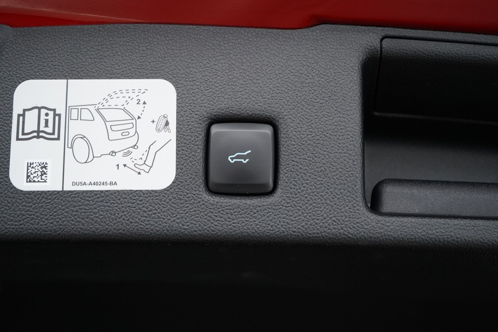 Ford Kuga 2021 2,5 (PHEV) 225hv CVT FWD ST-Line X *B&O / Navi / Tutkat / Koukku / Ratinlämmitin* - Suomi-auto / Kahdet alumiinivanteet / Merkkihuollettu