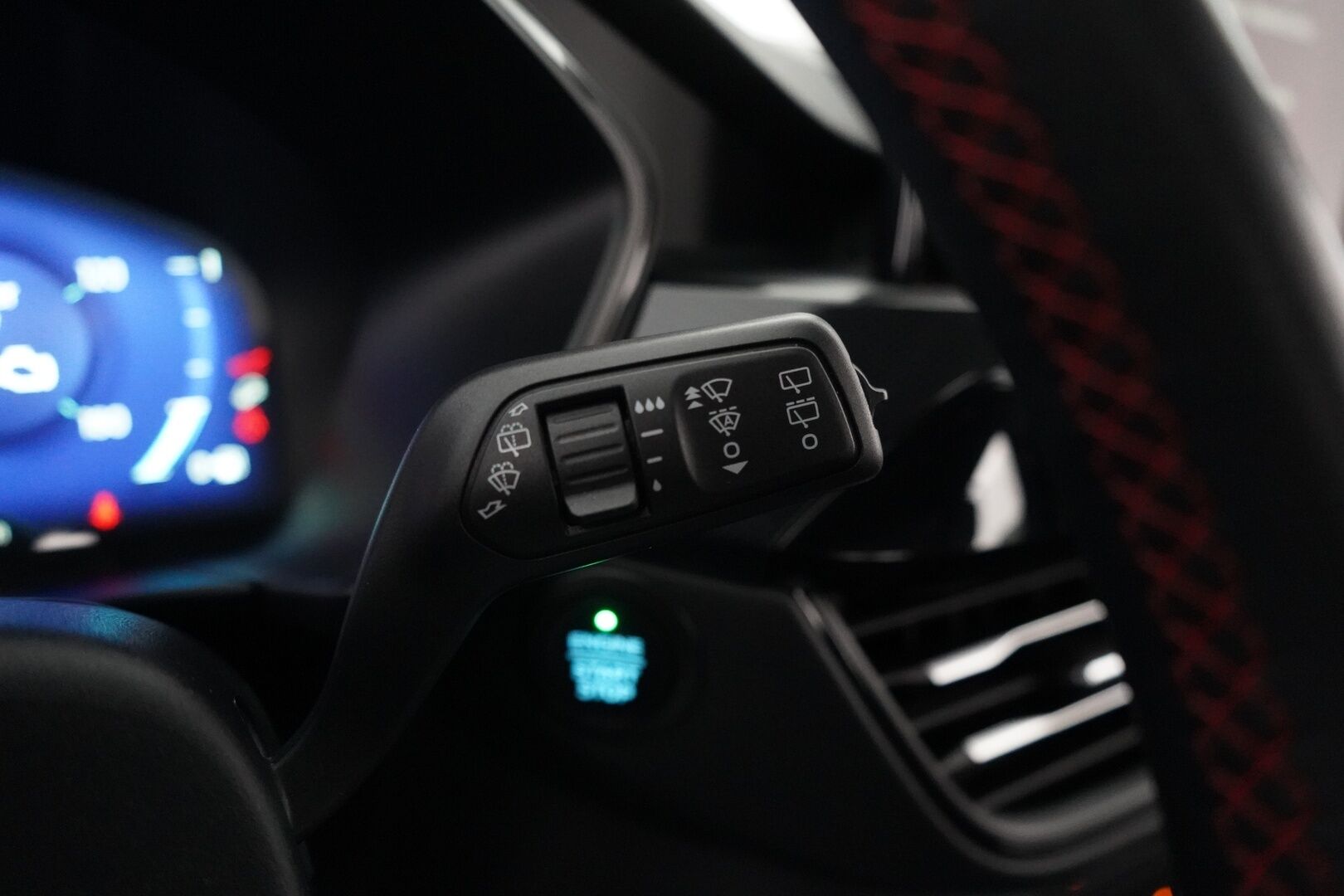 Ford Kuga 2021 2,5 (PHEV) 225hv CVT FWD ST-Line X *B&O / Navi / Tutkat / Koukku / Ratinlämmitin* - Suomi-auto / Kahdet alumiinivanteet / Merkkihuollettu