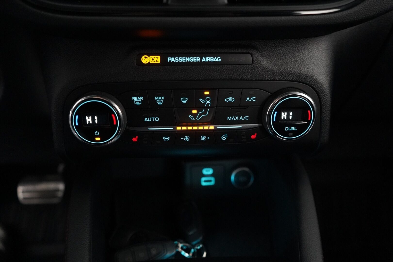 Ford Kuga 2021 2,5 (PHEV) 225hv CVT FWD ST-Line X *B&O / Navi / Tutkat / Koukku / Ratinlämmitin* - Suomi-auto / Kahdet alumiinivanteet / Merkkihuollettu