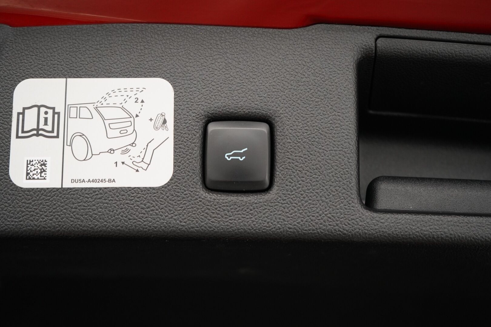 Ford Kuga 2021 2,5 (PHEV) 225hv CVT FWD ST-Line X *B&O / Navi / Tutkat / Koukku / Ratinlämmitin* - Suomi-auto / Kahdet alumiinivanteet / Merkkihuollettu