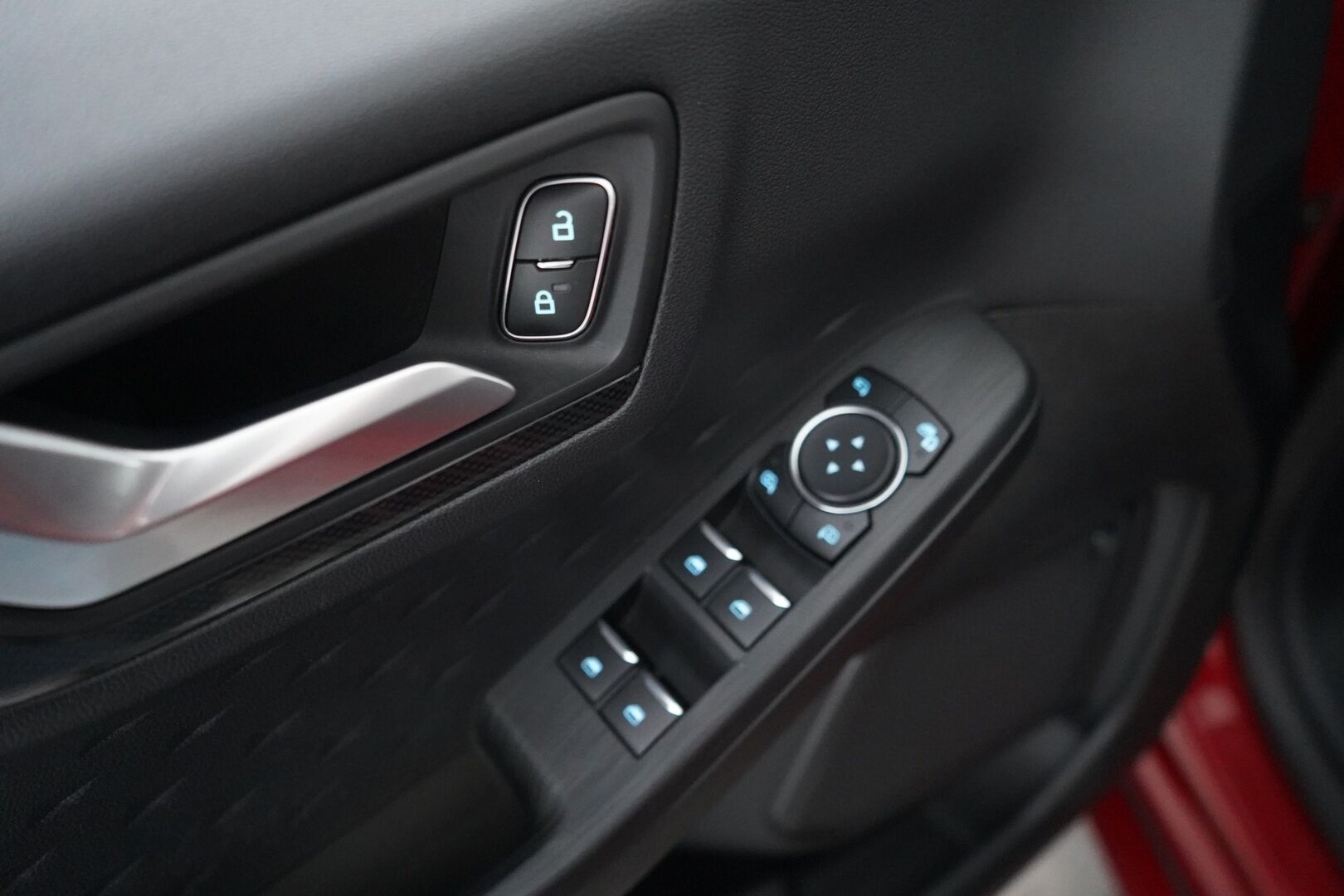 Ford Kuga 2021 2,5 (PHEV) 225hv CVT FWD ST-Line X *B&O / Navi / Tutkat / Koukku / Ratinlämmitin* - Suomi-auto / Kahdet alumiinivanteet / Merkkihuollettu