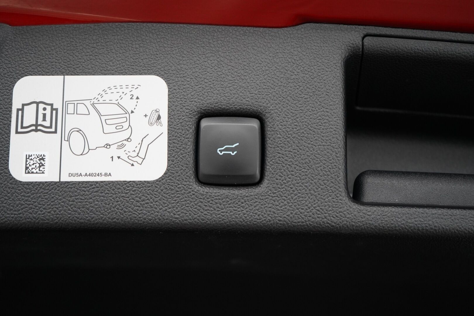 Ford Kuga 2021 2,5 (PHEV) 225hv CVT FWD ST-Line X * B&O / Navi / Tutkat / Ratinlämmitin / Koukku * - Suomi-auto / Kahdet alumiinivanteet / Merkkihuollettu / Seuraava katsastus 08/2027 - HULLUT AVAJAISHULINAT KORKOTARJOUS 3,29 %