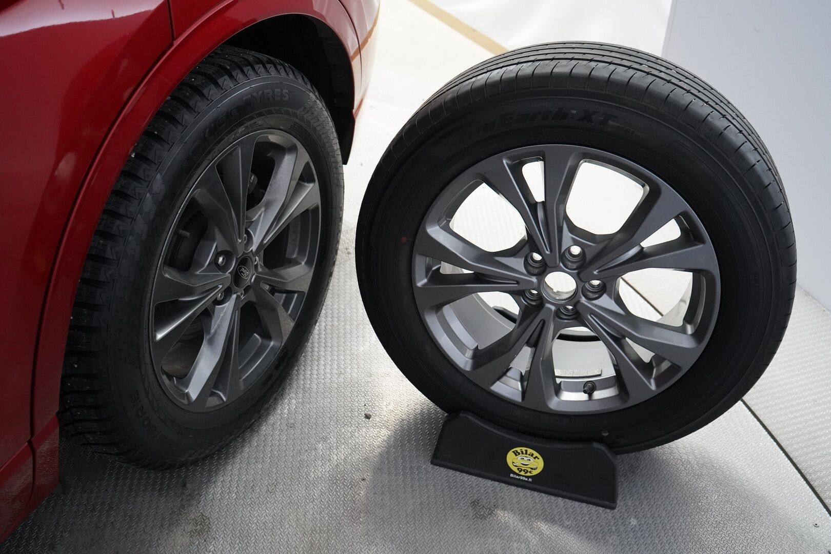 Ford Kuga 2021 2,5 (PHEV) 225hv CVT FWD ST-Line X *B&O / Navi / Tutkat / Koukku / Ratinlämmitin* - Suomi-auto / Kahdet alumiinivanteet / Merkkihuollettu