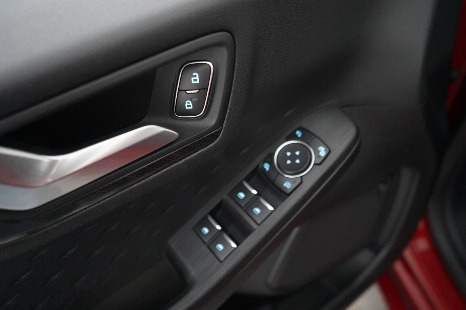 Ford Kuga 2021 2,5 (PHEV) 225hv CVT FWD ST-Line X *B&O / Navi / Tutkat / Koukku / Ratinlämmitin* - Suomi-auto / Kahdet alumiinivanteet / Merkkihuollettu