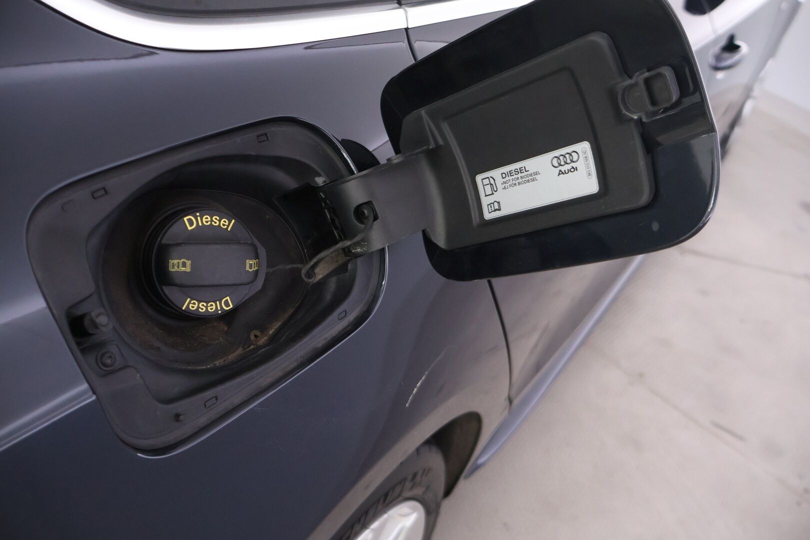 Audi A5 2014 Sportback Business 2,0 TDI DPF 130 kW quattro S tronic * Vakionopeudensäädin / P-tutkat / Koukku / Lohkolämmitin * - S-Line ulko paketilla / 2x Renkaat ja vanteet - HULLUT AVAJAISHULINAT KORKOTARJOUS 3,29 %