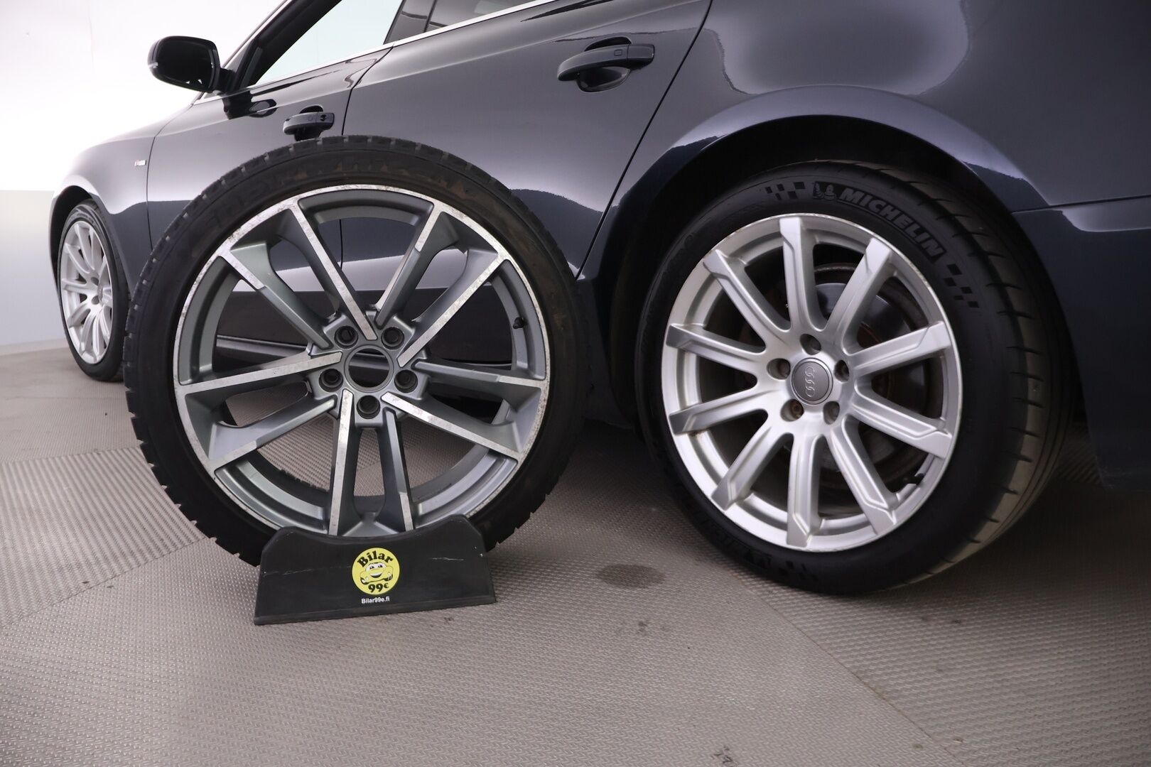 Audi A5 2014 Sportback Business 2,0 TDI DPF 130 kW quattro S tronic * Vakionopeudensäädin / P-tutkat / Koukku / Lohkolämmitin * - S-Line ulko paketilla / 2x Renkaat ja vanteet - HULLUT AVAJAISHULINAT KORKOTARJOUS 3,29 %