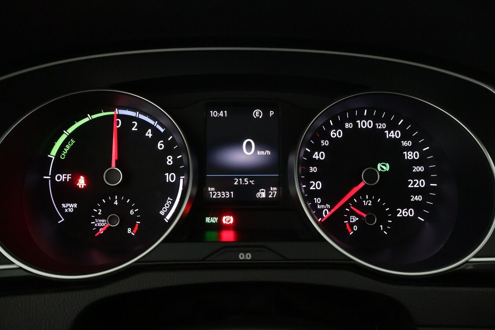 Volkswagen Passat 2017 Variant GTE Plug-In Hybrid 160 kW (218 hv) DSG-aut *ACC / Koukku / P.kamera / Nahka-alcantara * - Adaptiivinen vakionopeudensäädin / Peruutuskamera / Carplay / Vetokoukku / Automaattinen ilmastointi