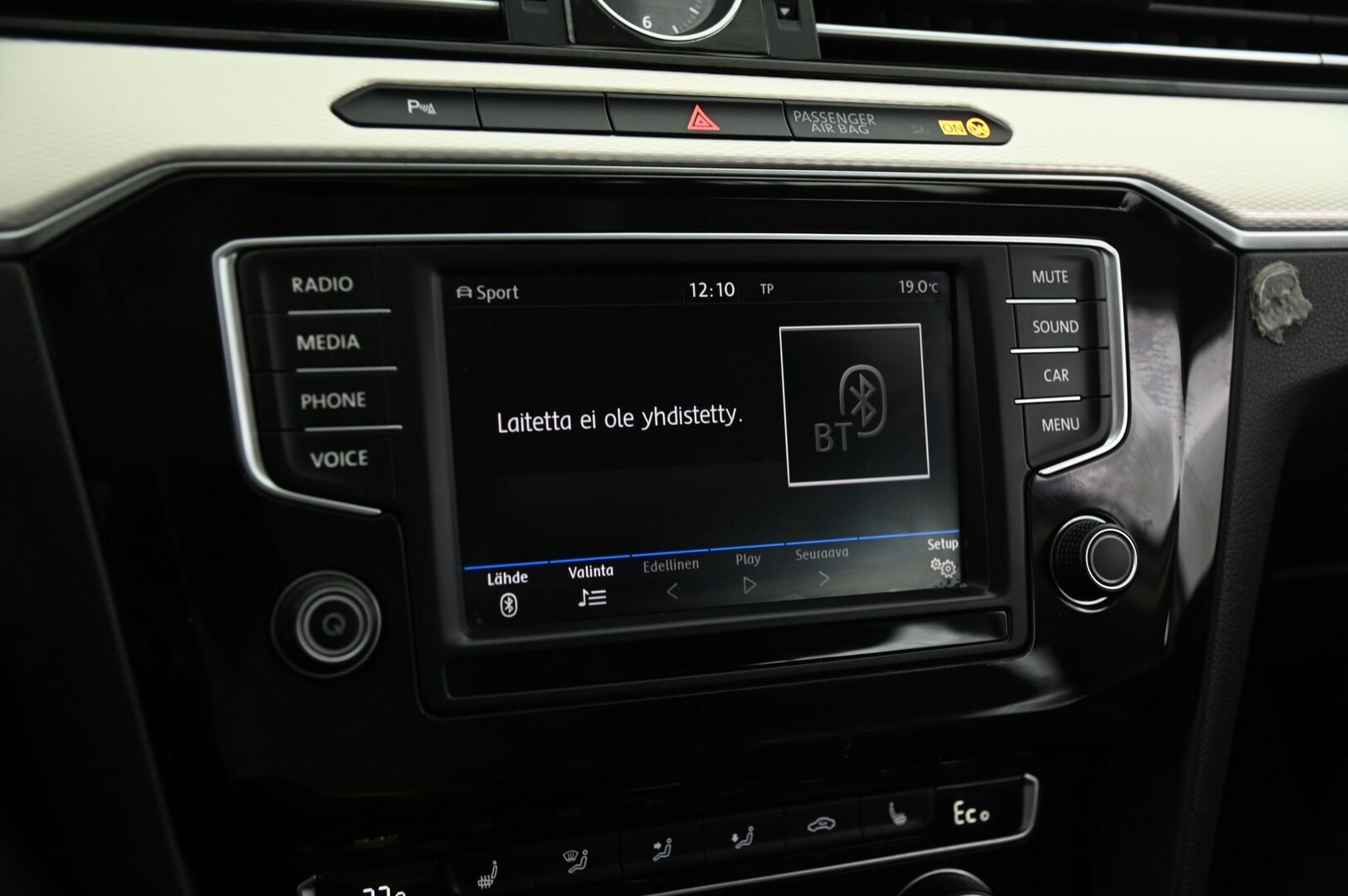 Volkswagen Passat 2017 Variant GTE Plug-In Hybrid 160 kW (218 hv) DSG-aut *ACC / Koukku / P.kamera / Nahka-alcantara * - Adaptiivinen vakionopeudensäädin / Peruutuskamera / Carplay / Vetokoukku / Automaattinen ilmastointi