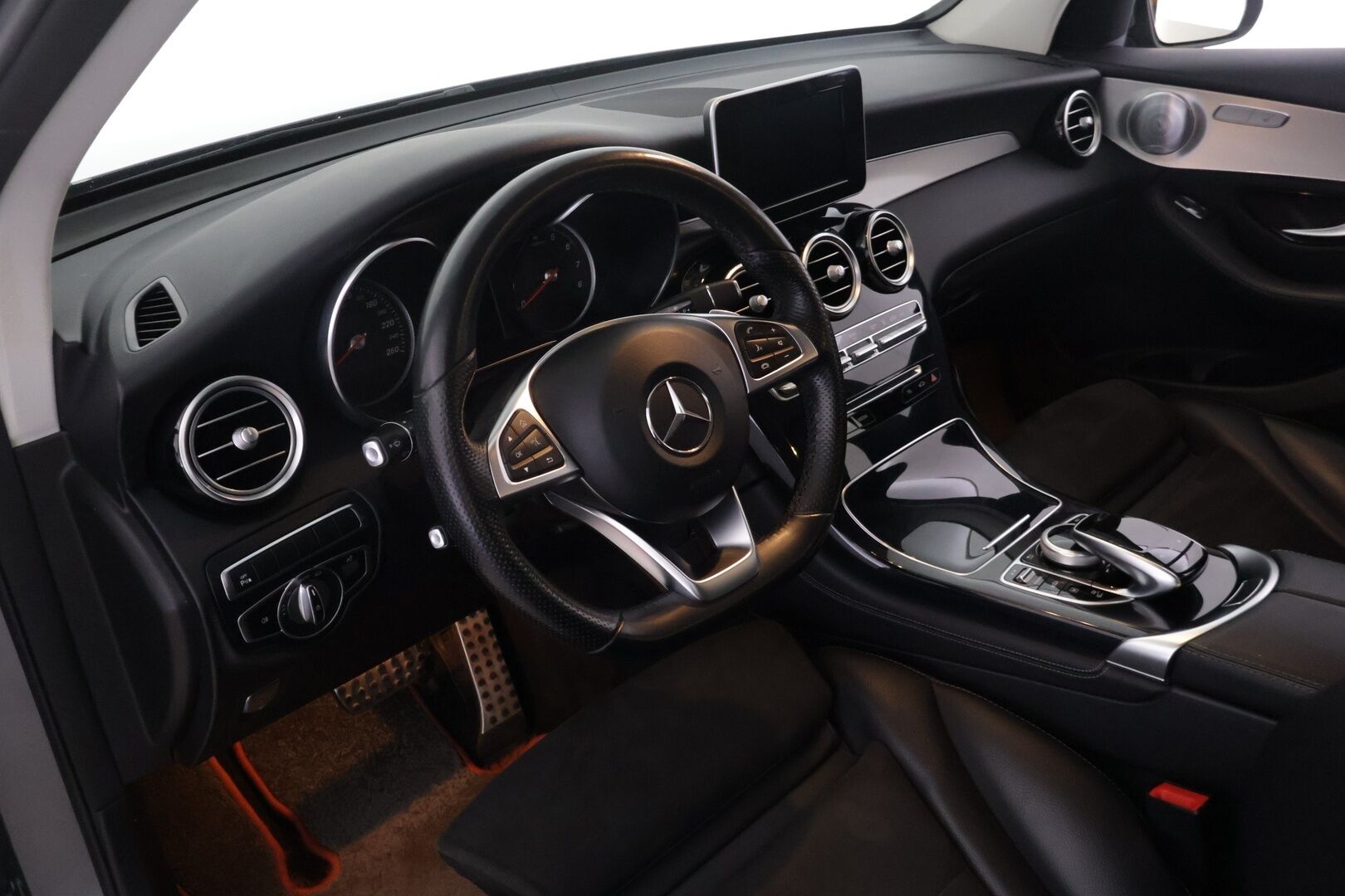 Mercedes-Benz GLC 2018 350 e 4Matic A Premium Business AMG - Myynnissä huutokaupat.com sivustolla!
