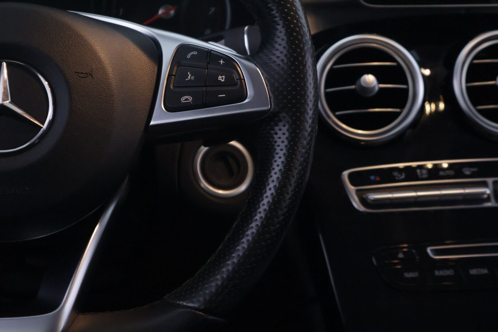 Mercedes-Benz GLC 2018 350 e 4Matic A Premium Business AMG - Myynnissä huutokaupat.com sivustolla!