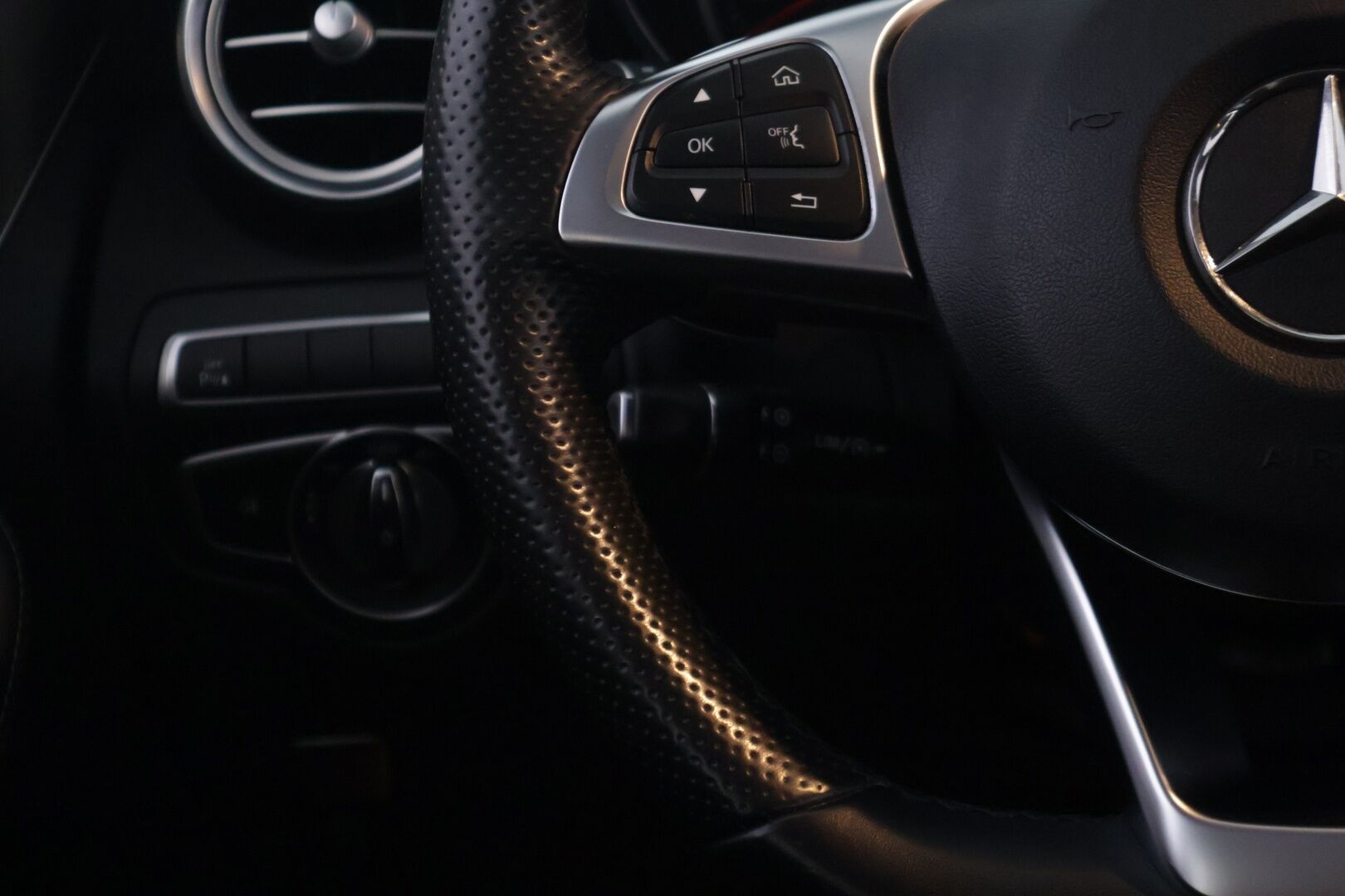 Mercedes-Benz GLC 2018 350 e 4Matic A Premium Business AMG - Myynnissä huutokaupat.com sivustolla!