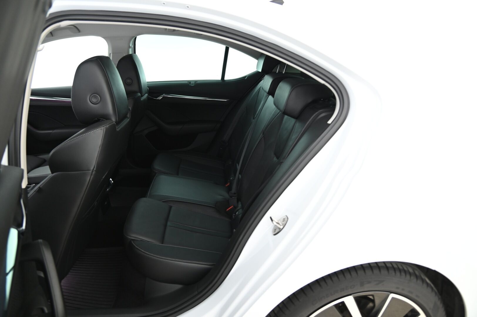 Skoda Octavia 2021 2,0 TDI 150 Style Launch Edition DSG **ACC / Webasto / Ilmastoidut & Hierovat nahat / Canton / Matrix-LED / Koukku / P.Kamera** - HUIPPUVARUSTEET
