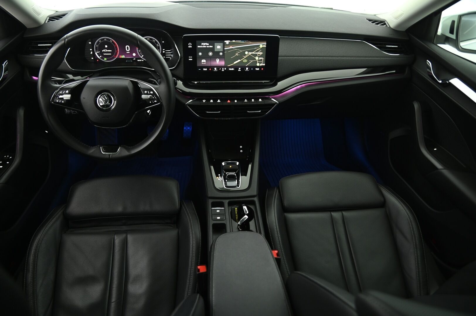 Skoda Octavia 2021 2,0 TDI 150 Style Launch Edition DSG **ACC / Webasto / Ilmastoidut & Hierovat nahat / Canton / Matrix-LED / Koukku / P.Kamera** - HUIPPUVARUSTEET