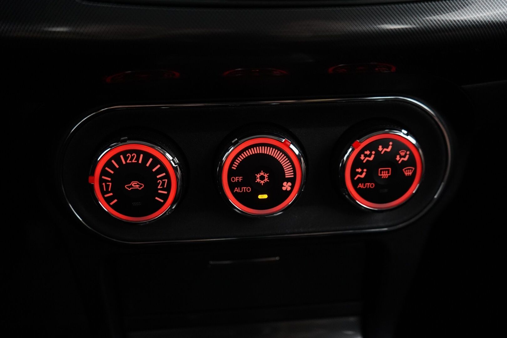 Mitsubishi Lancer 2012 LANCER Viistoperä (AB) 4ov 1798cm3 * MYYDÄÄN HUUTOKAUPAT.COM*