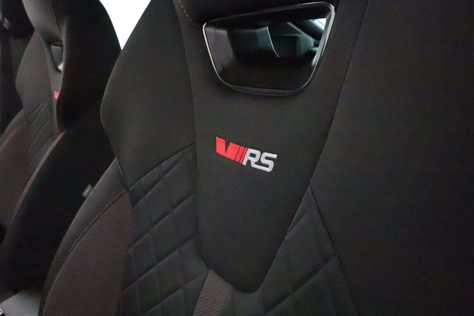Skoda Octavia 2021 OCTAVIA RS 1.4 TSi PHEV ** Webasto / Adapt.Vakkari / Matrix-LED / P.kamera / Canton / Sporttipenkit Muistilla ** - Kahdet Renkaat / Akku Kuntotarkistettu!