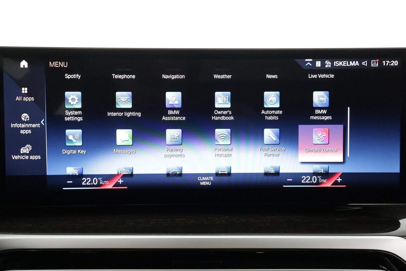 BMW 320 2023 G21 Touring 320d A xDrive Business MHEV * ACC / P.kamera / Panorama / LED / Hifi / Comfort Access / Webasto / Facelift * - Sporttinahat / 1.Om Suomi-auto / Kahdet renkaat aluvanteilla