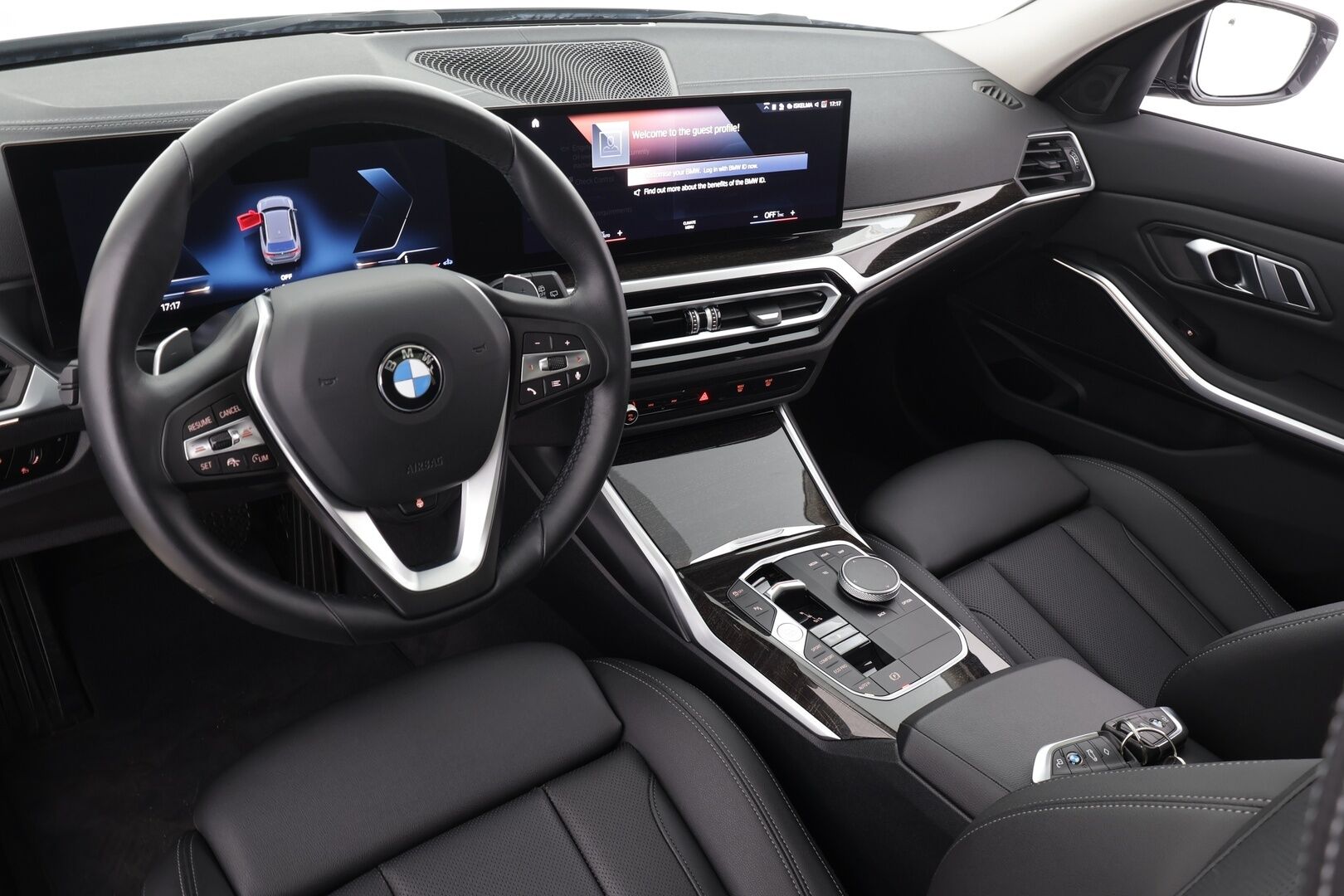 BMW 320 2023 G21 Touring 320d A xDrive Business MHEV Facelift *Webasto / ACC / P.kamera / Panorama / LED / Hifi / Comfort Access* - Sporttinahat / 1.Om Suomi-auto / Kahdet renkaat aluvanteilla/ Vähä ajettu