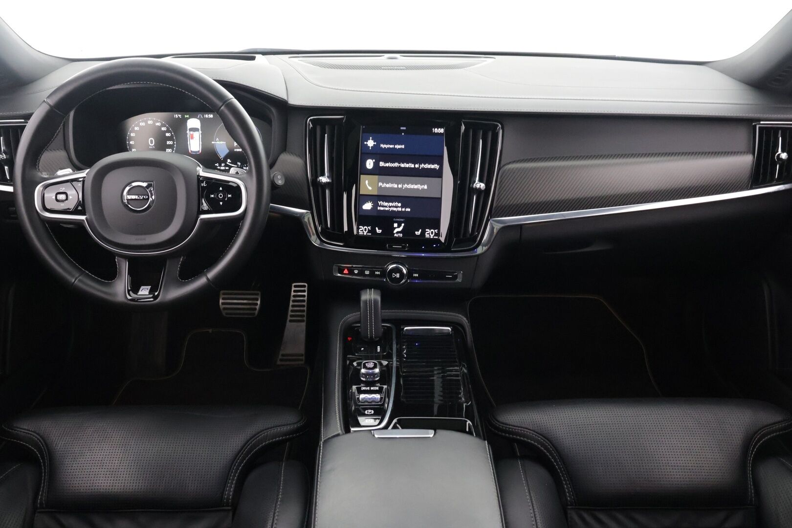 Volvo V90 2020 T8 R-Design / H&K / Panorama / HUD / BLIS / P.kamera / Webasto / Adapt vakkari / Navi / Carplay - Todella kattavat varusteet / Juuri katsastettu / Juuri huollettu ja jakohihna vaihdettu 11/ 2024 / 2X renkaat / Ilmastoidut ja hierovat istuimet /