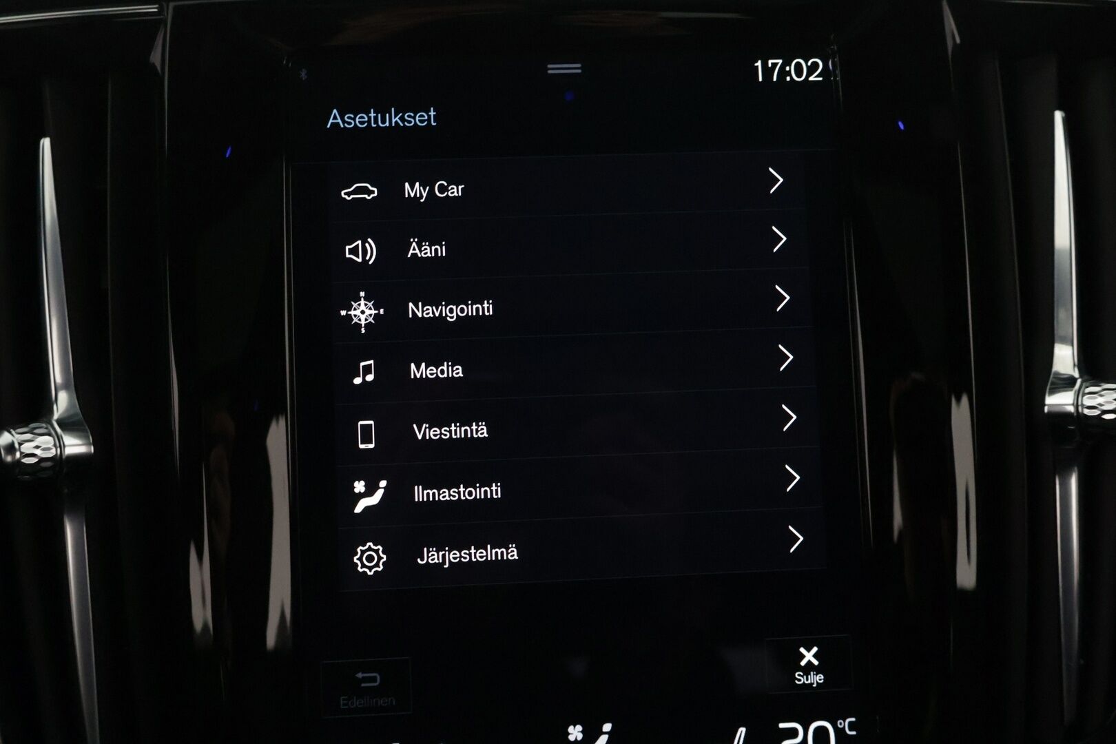 Volvo V90 2020 T8 R-Design / H&K / Panorama / HUD / BLIS / P.kamera / Webasto / Adapt vakkari / Navi / Carplay - Todella kattavat varusteet / Juuri katsastettu / Juuri huollettu ja jakohihna vaihdettu 11/ 2024 / 2X renkaat / Ilmastoidut ja hierovat istuimet /