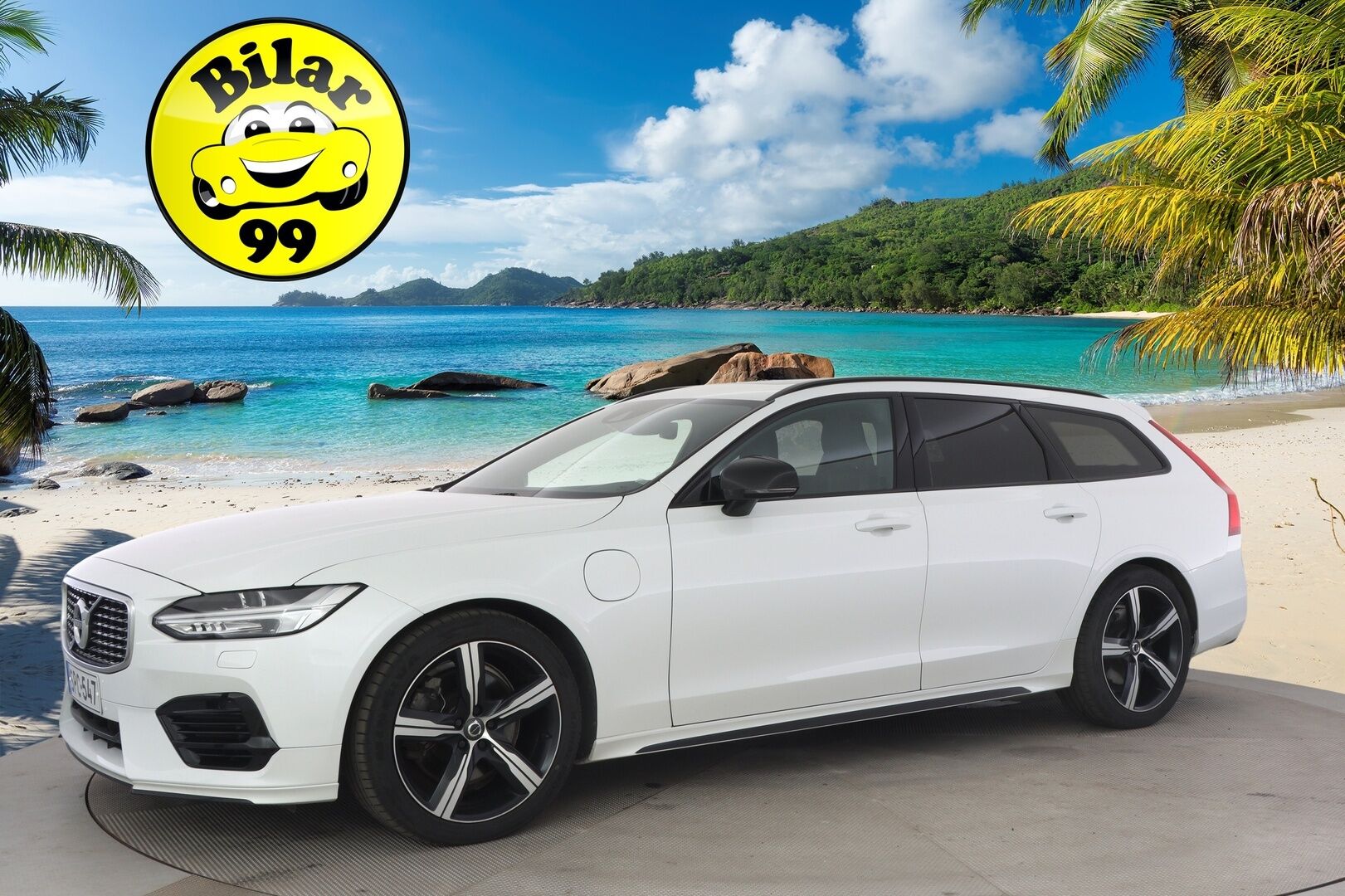 Volvo V90 2020 T8 R-Design / H&K / Panorama / HUD / BLIS / P.kamera / Webasto / Adapt vakkari / Navi / Carplay - Todella kattavat varusteet / Juuri katsastettu / Juuri huollettu ja jakohihna vaihdettu 11/ 2024 / 2X renkaat / Ilmastoidut ja hierovat istuimet /