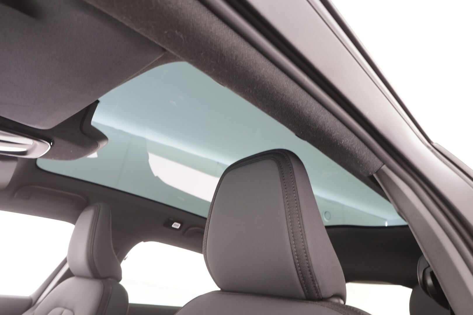 Polestar 2 2021 Launch Edition, 300kW, 78kWh - | Pilot&Plus | ACC | Pixel | Koukku | 360° | Harman/Kardon | Lasikatto | Muistipenkki | Sporttipenkit | Merkkihuollot | 2x polestar alut | 