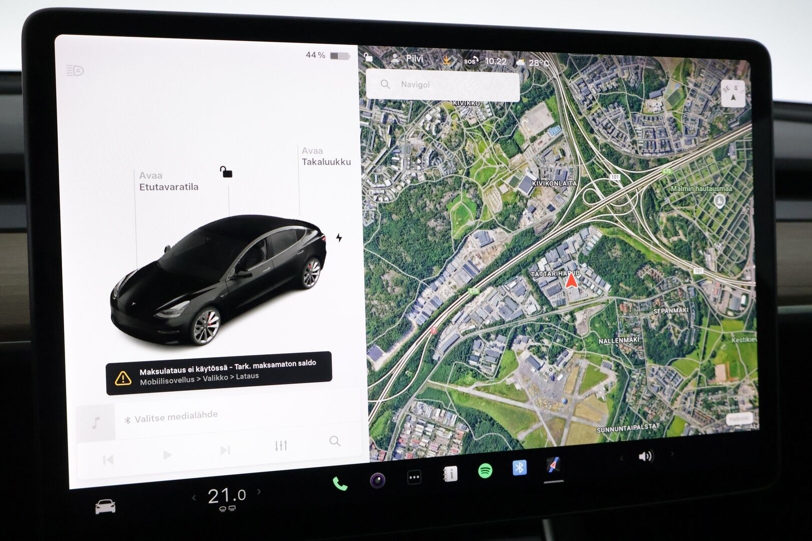 TESLA MODEL 3 2019 * Premium audio / Autopilot / Musta Nahkasisusta * - Todella näyttävä Performance 2x renkailla!