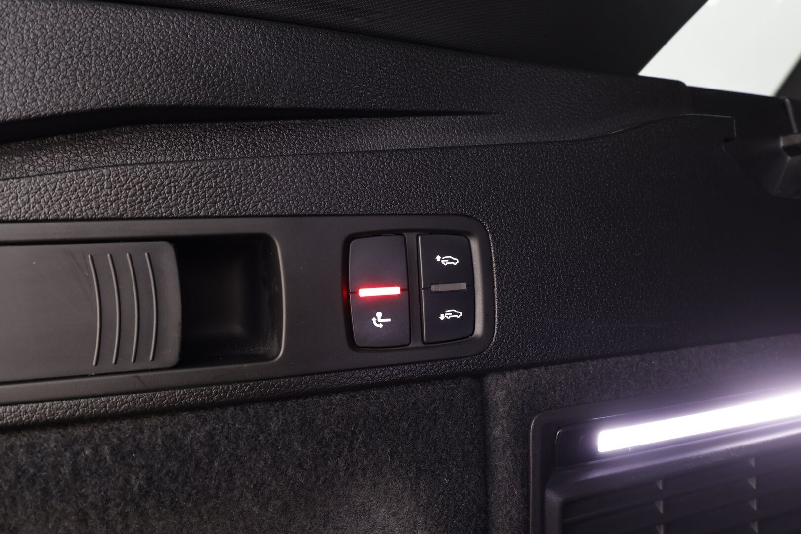 Audi Q5 2023 Advanced Progress 50 TFSI e 220 kW quattro S tronic * ACC / Koukku / Ilma-alusta / Sporttipenkit / LED / P.Kamera / Kaistavahti * - 1.Om Suomi-auto / Kahdet renkaat aluvanteilla - HULLUT AVAJAISHULINAT KORKOTARJOUS 3,29 %