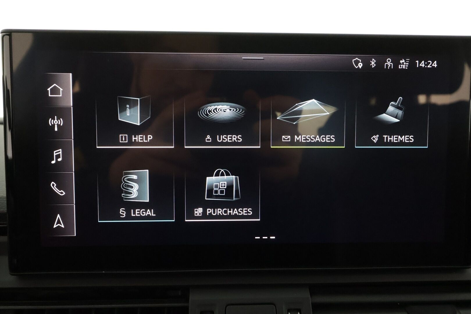 Audi Q5 2023 Advanced 50 TFSI e 220 kW quattro S tronic Electrified Edition - Ilma-alusta | Koukku | ACC | LED | Sportpenki1-om Suomi-auto | Kahdet renkaat aluvanteilla | 2x Latauskaapelit