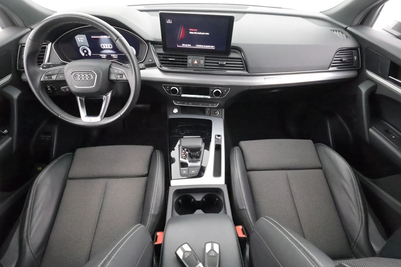Audi Q5 2023 Advanced 50 TFSI e 220 kW quattro S tronic Electrified Edition - Ilma-alusta | Koukku | ACC | LED | Sportpenki1-om Suomi-auto | Kahdet renkaat aluvanteilla | 2x Latauskaapelit