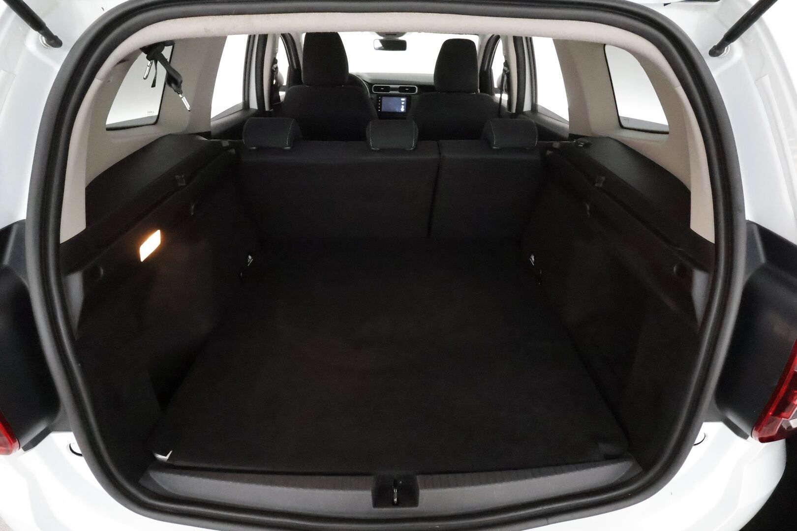 Dacia Duster 2023 TCe 150 4x4 Journey **Vakkari / P.kamera / Navi / Koukku / Apple&Android** - 1.Om Suomi-auto / Kahdet renkaat aluvanteilla / Merkkihuollettu