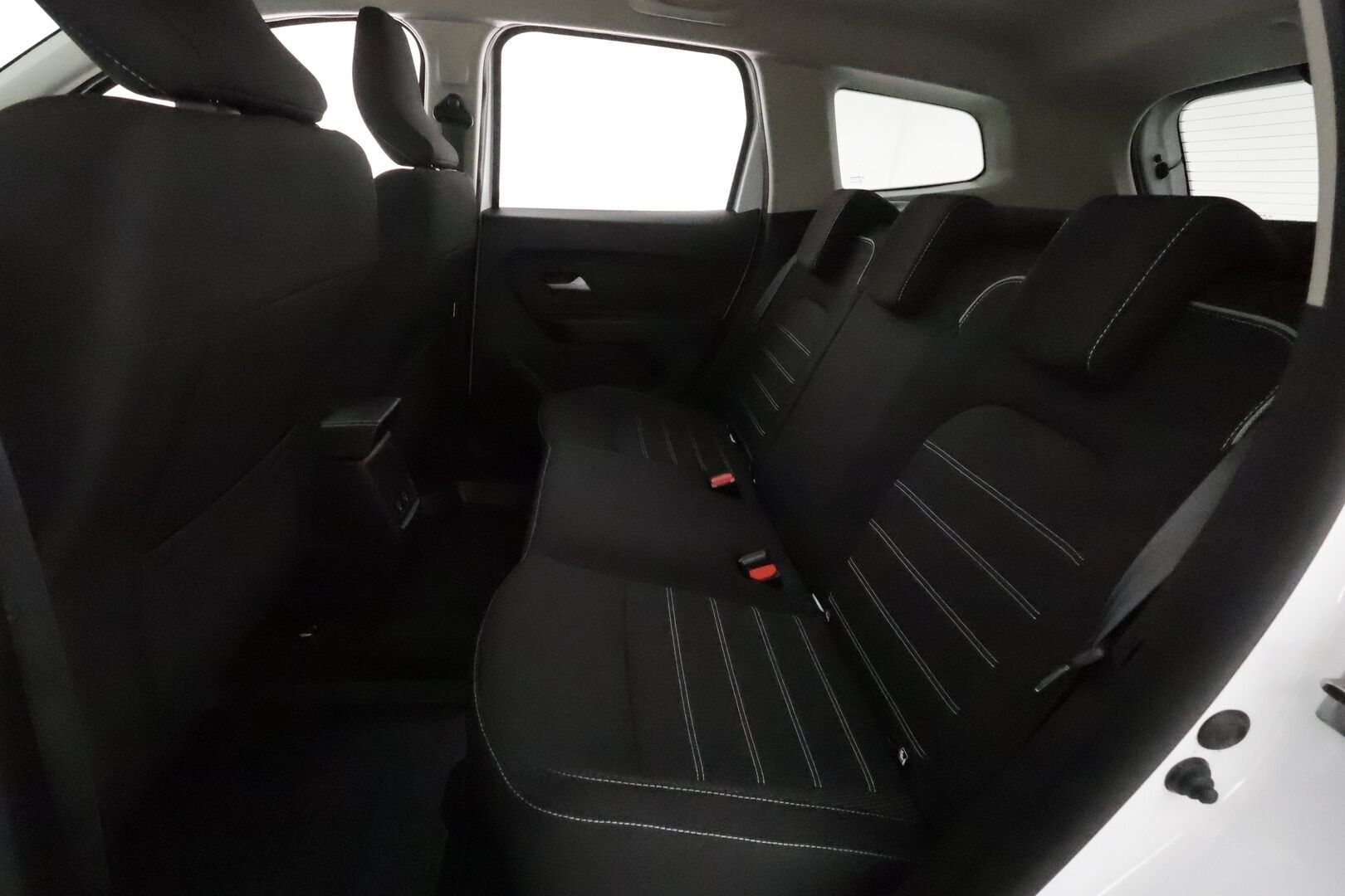 Dacia Duster 2023 TCe 150 4x4 Journey **Vakkari / P.kamera / Navi / Koukku / Apple&Android** - 1.Om Suomi-auto / Kahdet renkaat aluvanteilla / Merkkihuollettu