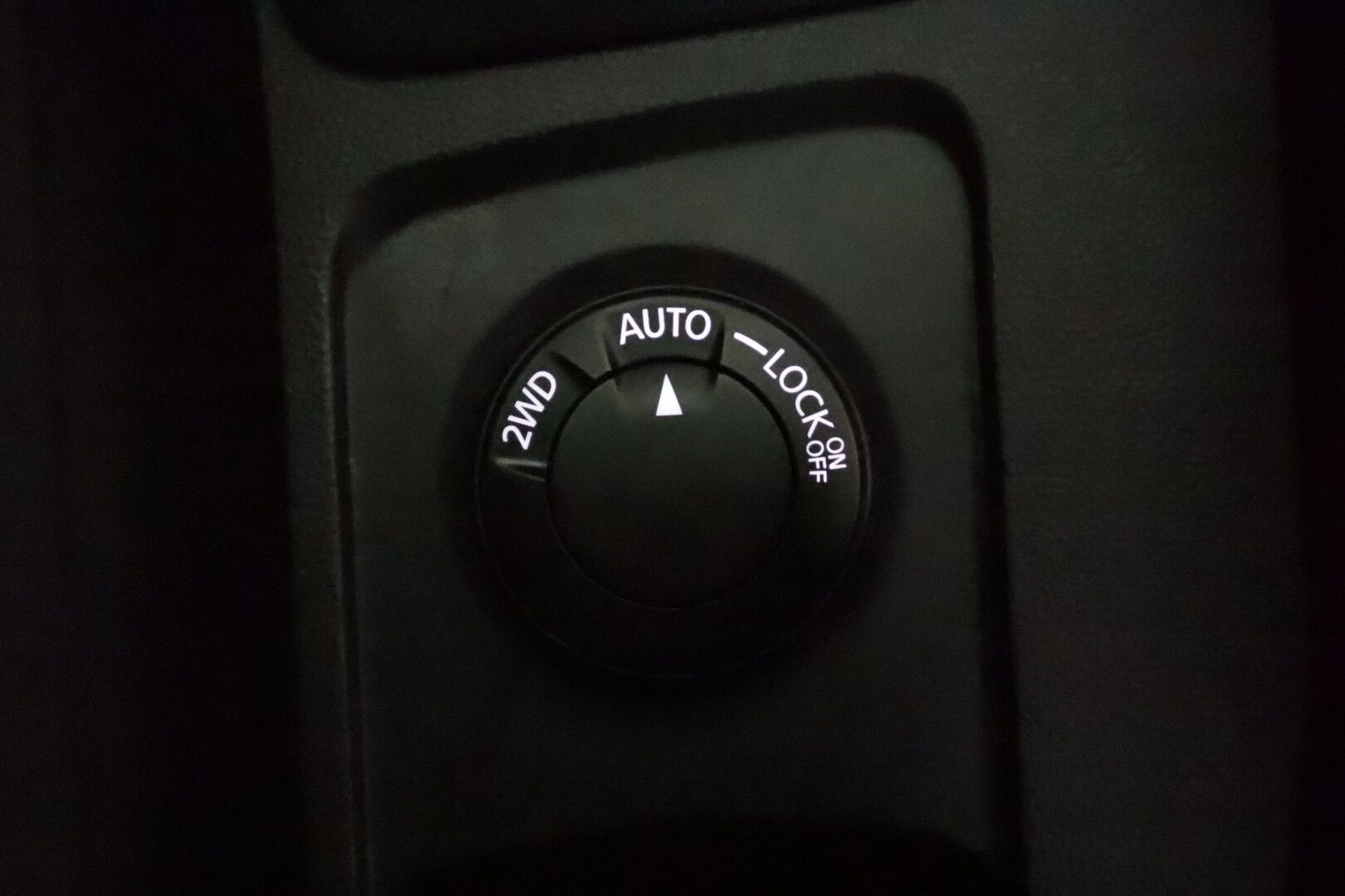 Dacia Duster 2023 TCe 150 4x4 Journey **Vakkari / P.kamera / Apple&Android / Autom.ilmastointi** - 1.Om Suomi-auto / Kahdet renkaat aluvanteilla / Merkkihuollettu / Penkinlämmittimet / Katvevaroitin