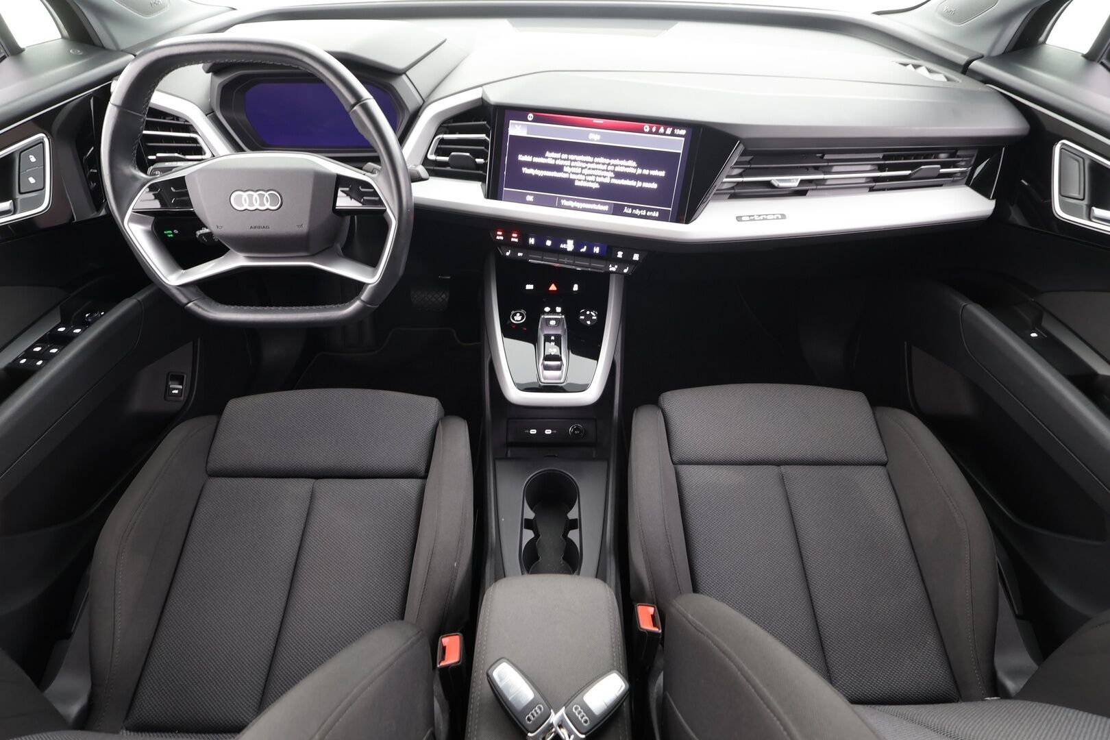 Audi Q4 e-tron 2023 Edition 40 e-tron * ACC / ILP / Koukku / Sonos Äänentoisto / P.Kamera / Sporttipenkit / LED * - 1.Om suomi-auto / Kahdet Renkaat